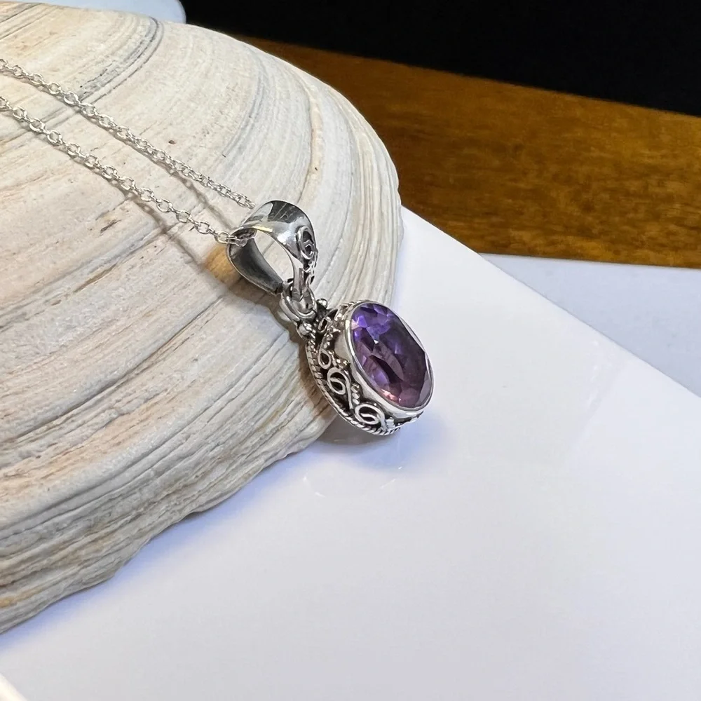 925 Sterling Silver. Amethyst. Necklace - Picture 8 of 9